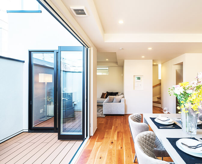 大型バルコニー